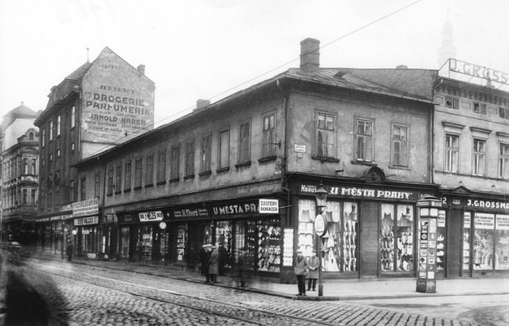 1920