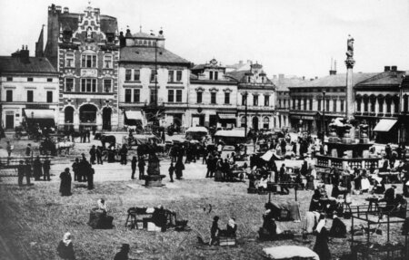 1900