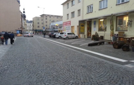 kostelní 3