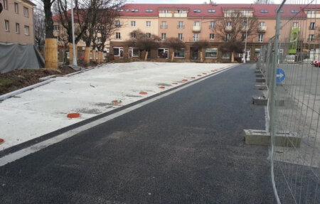 náměstí 1