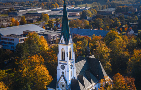 DJI_0111-koprivnice-kostel-podzim-h800