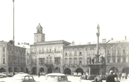 650000-07-Namesti
