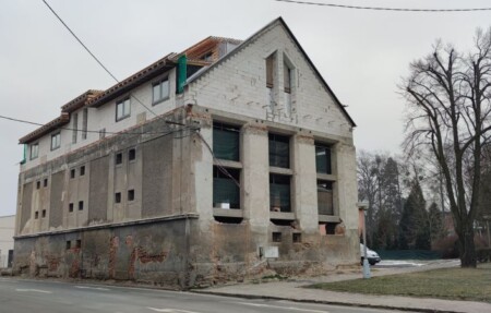 sypka hlucin