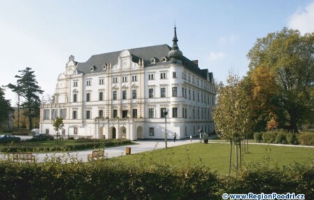 phocathumblbartosovicezamek03
