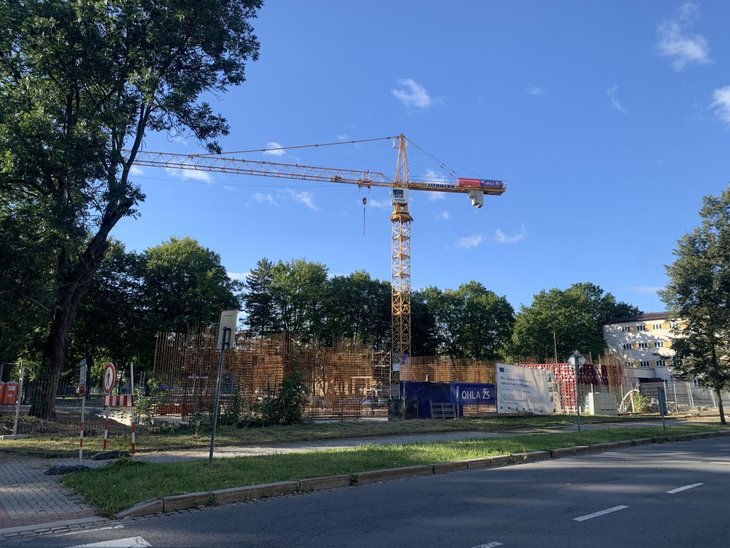 exteriérový pohled na výstavbu moravskoslezské inovativní akademie