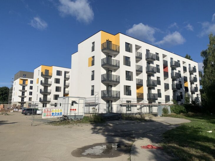 fotografie výstavby komplexu bytových domů v Ostravě, ulice Výstavní
