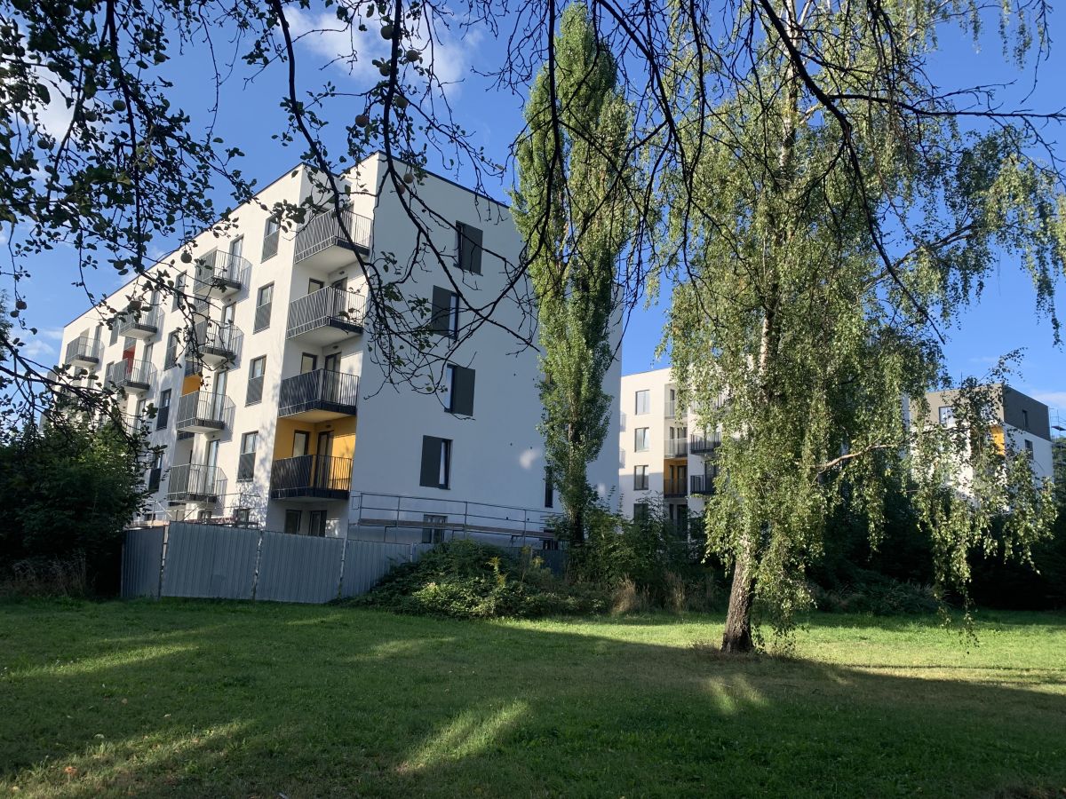 fotografie výstavby komplexu bytových domů v Ostravě, ulice Výstavní