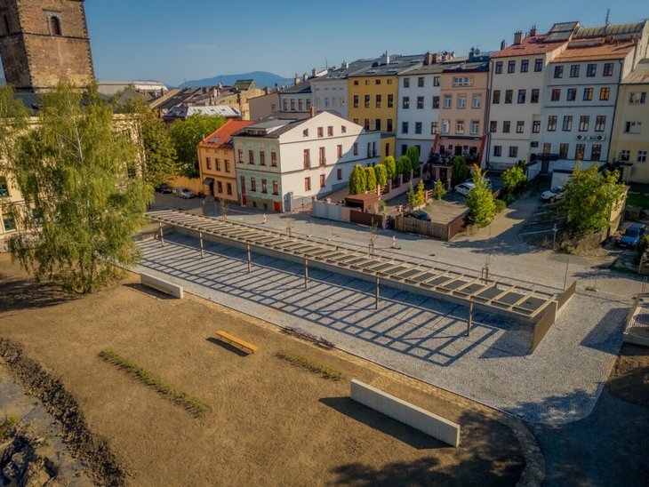 Dokončená výstavba nového parkoviště v ulici Na Blatnici ve Frýdku-Místku.