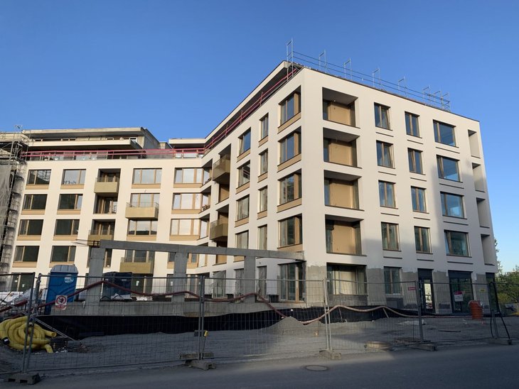 Fotografie výstavby bytového domu Rezidence Karolina v centru Ostravy.