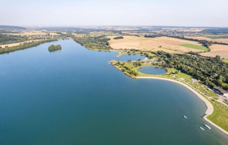 hlucinske_jezero_kamil_vitasek